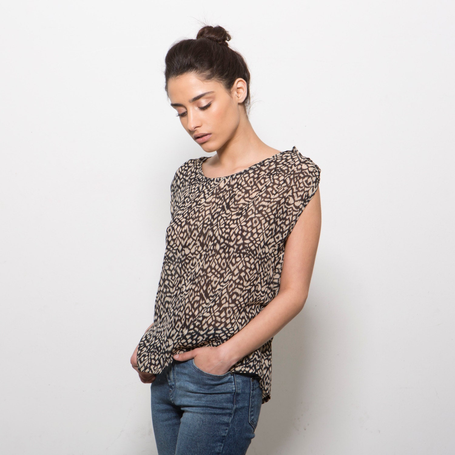 Women Leopard brown black printed shirt, fall fashion for women, lady blouse