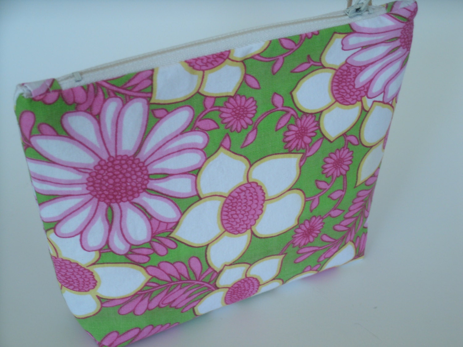 Floral Print Cosmetic Bag/Zipper Pouch
