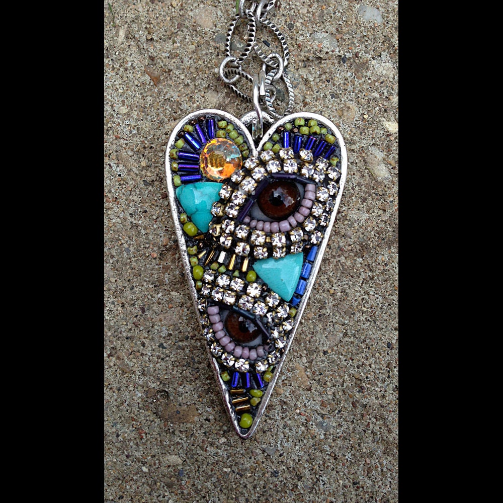 Large Two Eye Heart Pendant (brown)