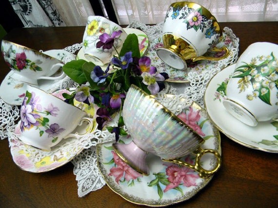 lot or saucers and MISMATCHED job Favor cups Vintage and Saucers Lot    vintage  Tea Party  Cups Wedding