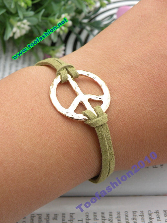 SALE - retro gold double side anti war sign with green feather hand chain bracelet