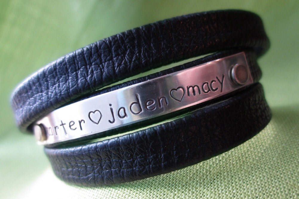 Personalized Mommy Bracelet - Leather Wrap Bracelet - Your Color Choice - Nickel Silver Plate - Hand Stamped Jewelry - Mom, Mommy, Grandma