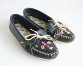 50% OFF SALE - Vintage Dark Blue Leather Minnetonka Moccasins with Beaded Design, Size 8