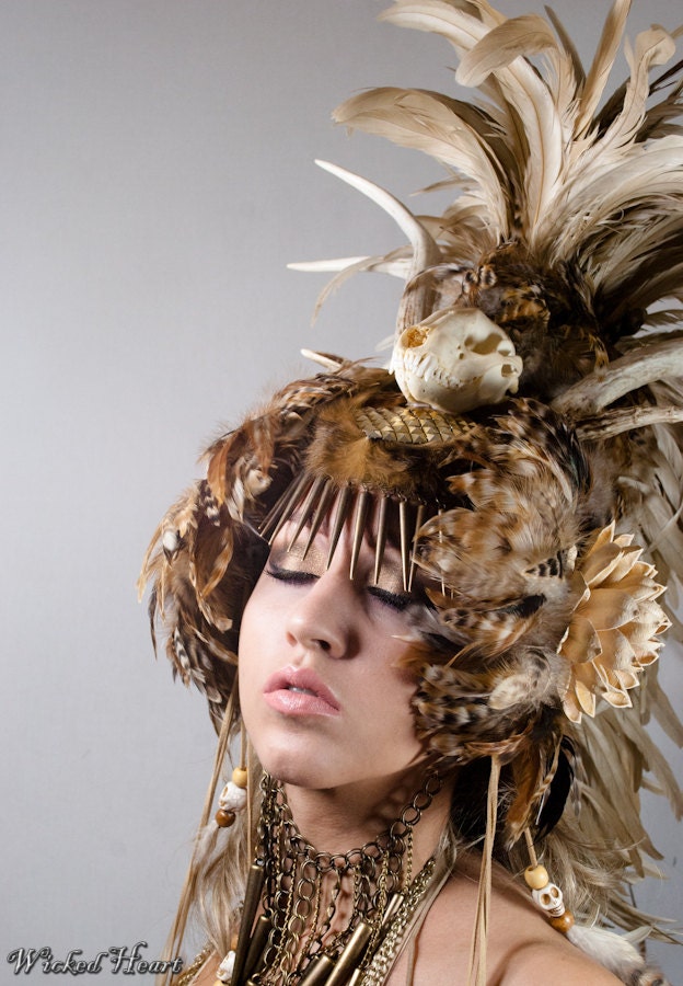 Feather Mohawk - Cream with Racoon Skull and Antlers