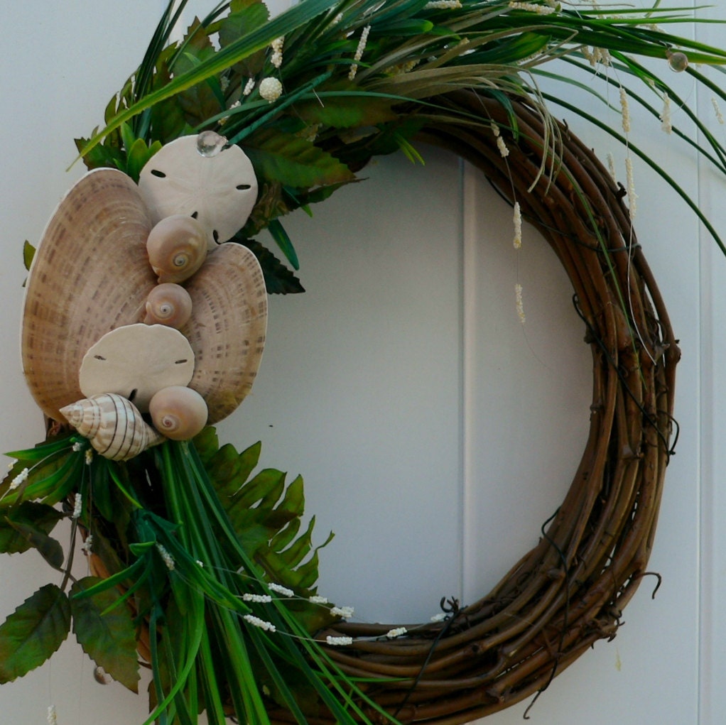 Beachy Wreath Coastal Classic