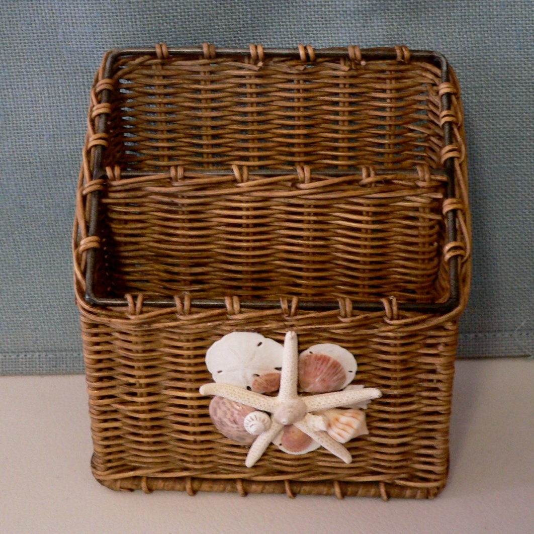 Beachy  Desk Caddy with Sand Dollar and Starfish