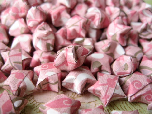 75 Lucky Stars, Heart Star, Heart, Origami Lucky Star, Origami Stars, Handmade, Paper Goods, Yellow Paper