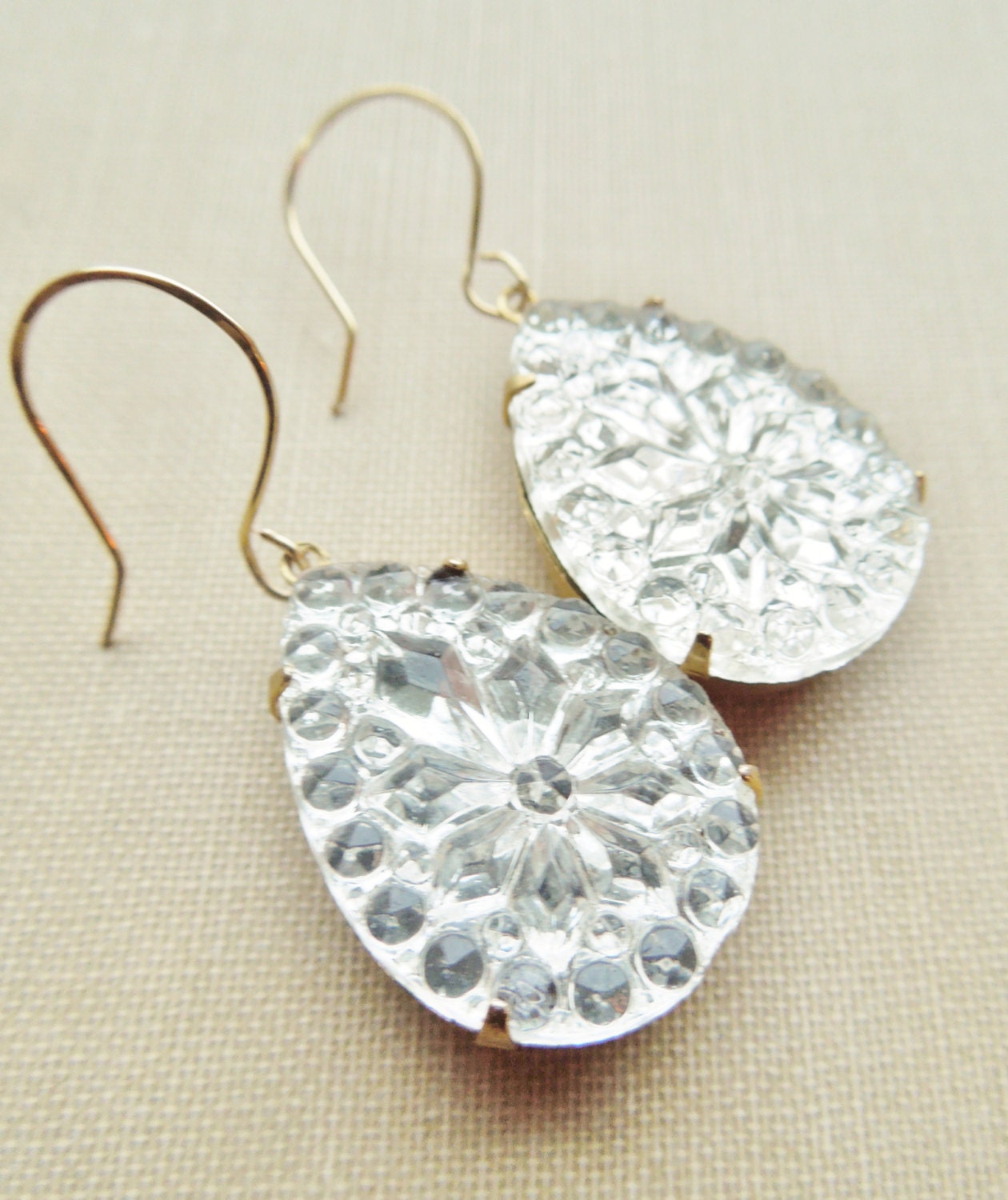 Vintage Etched Glass Rhinestone Earrings - RARE Etched Glass Teardrop Rhinestones.Crystal Clear.14K Gold Filled Earrings.Bridal.Shabby Chic
