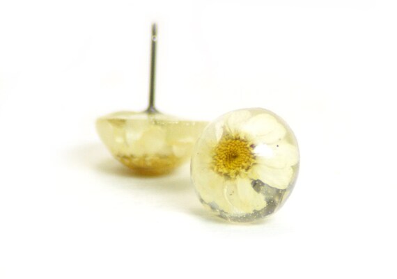 White Earrings- White jewelry- Real Flower Earrings-White Flowers- White Flower Jewelry- Resin Jewelry- Post Earrings- Stud Earrings