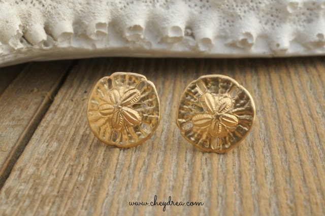 SAND DOLLAR Stud Earrings by Cheydrea
