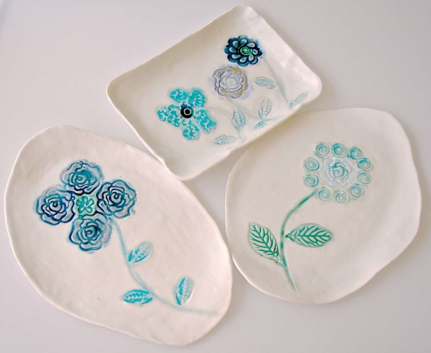 Ceramic Serving Plate, hand painted flower dish for snacks, tapas, appetizers, spoonrests, soap dish