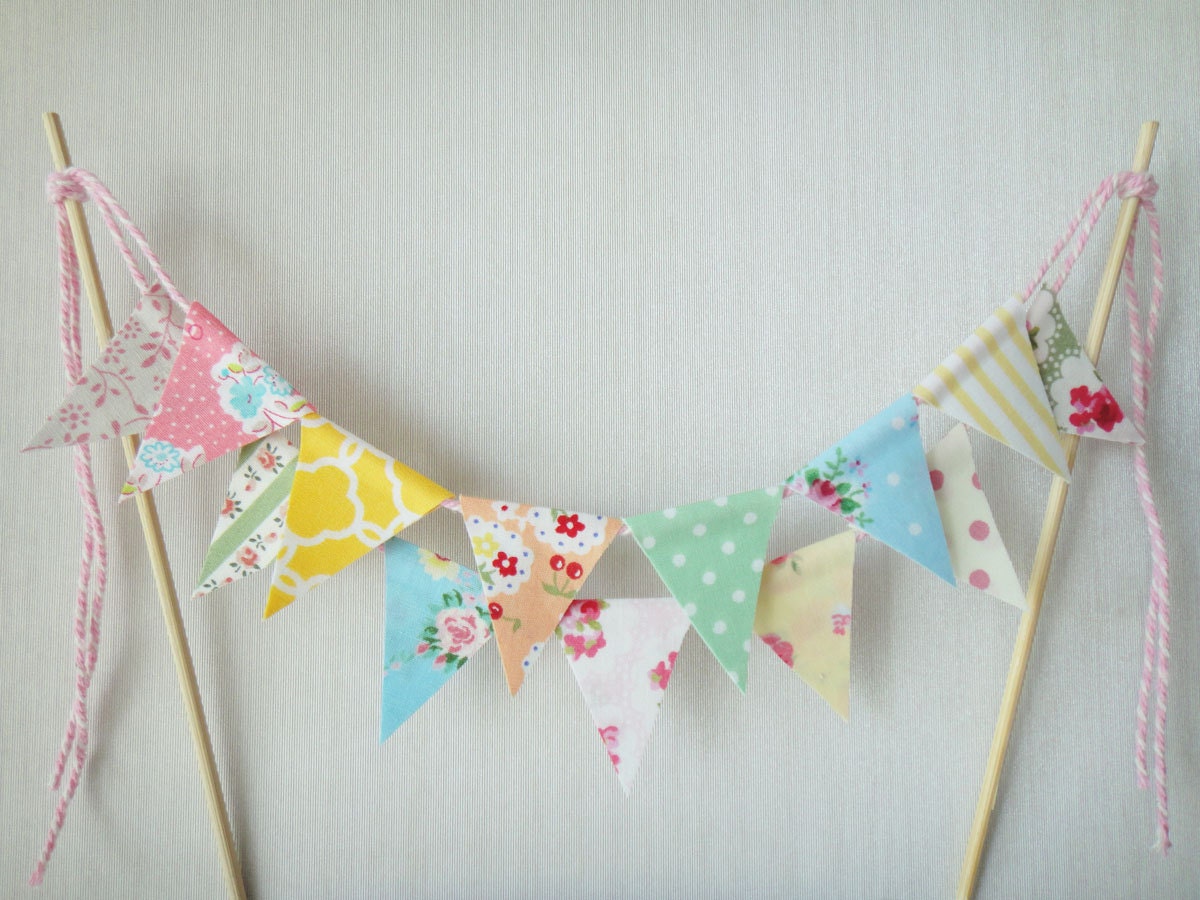 Cake Topper Bunting, Wedding Cake Topper, Bunting Cake Topper, Cake Bunting, Shabby Chic (2 lengths)