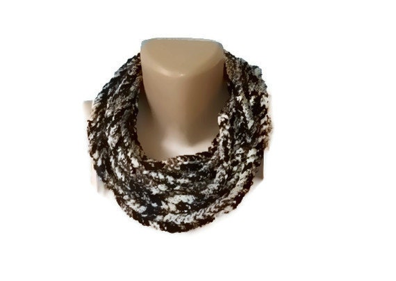 Infinity Scarf, women scarves, Black and Brown, Circular Crocheted Chunky Cowl Necklace Neckwarmer Womens Scarf / Circle Scarf