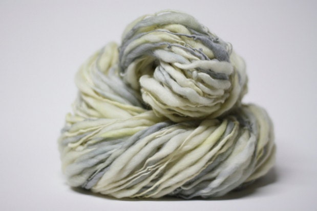 Handspun Wool Thick and Thin Merino Yarn Slub tts Hand dyed Self Striping lr 24c