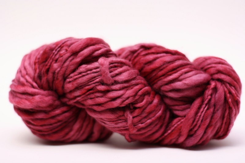 Thick and Thin Merino Yarn Slub Hand Dyed tts (tm) 44tts13023 Xerampelina