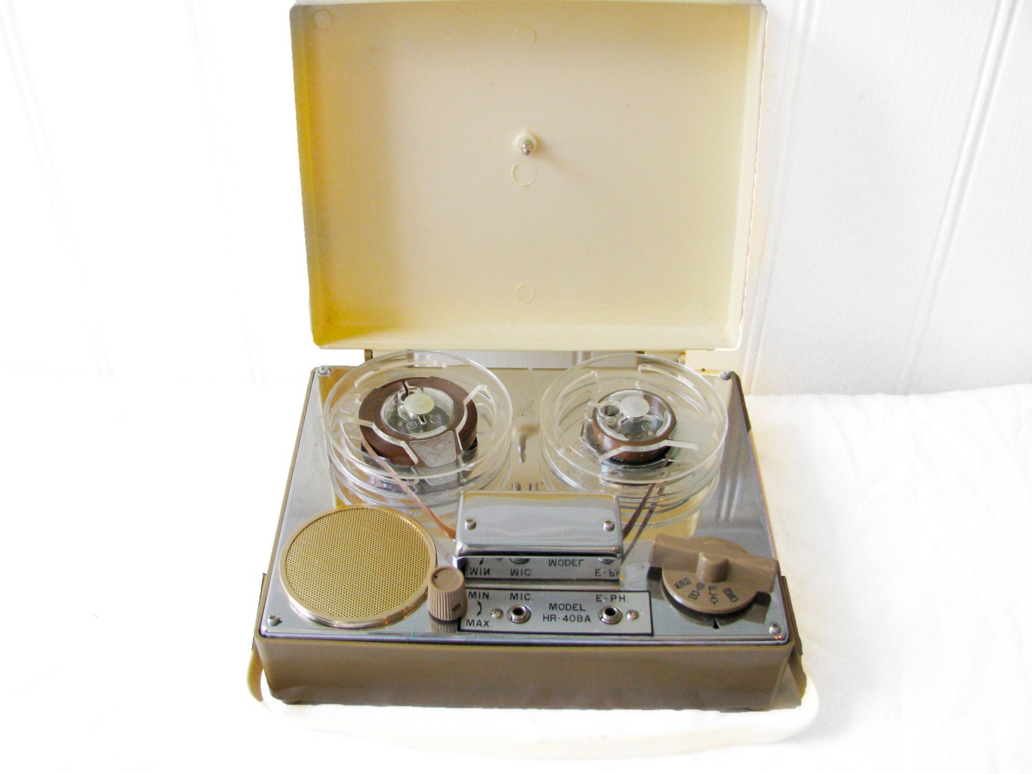 1950s Transistor Tape Recorder (Mansun)