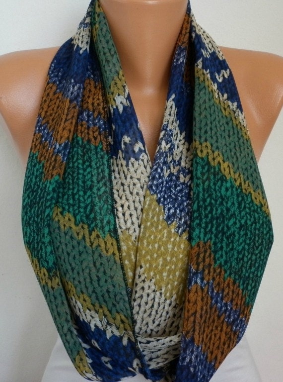 Infinity Scarf Shawl Circle Scarf Loop Scarf Gift - for her - knit print  - fatwoman