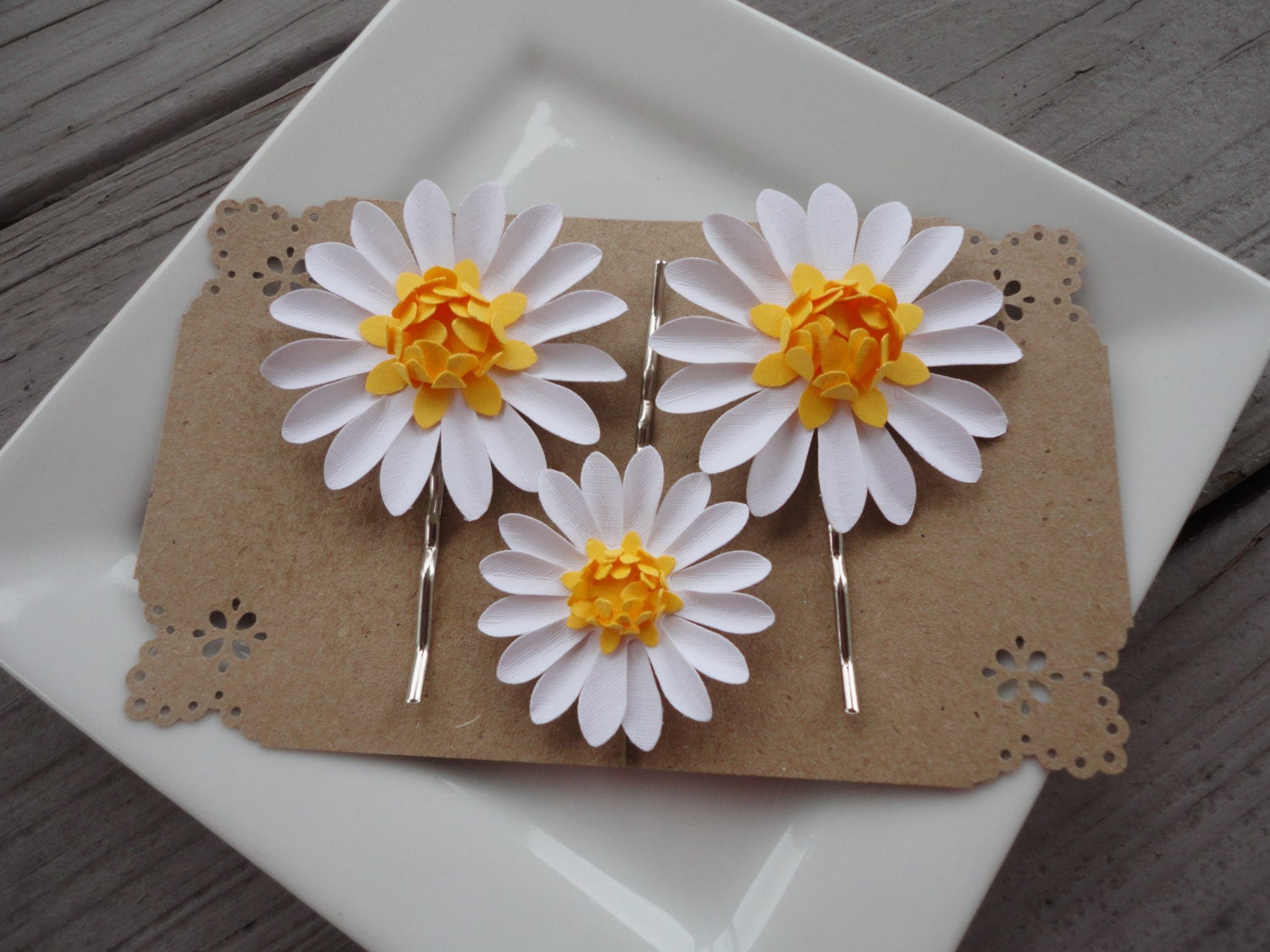 Paper Daisy Hair Pin Set of 3 Daisy Bobby Pins Bridal Hair Flowers