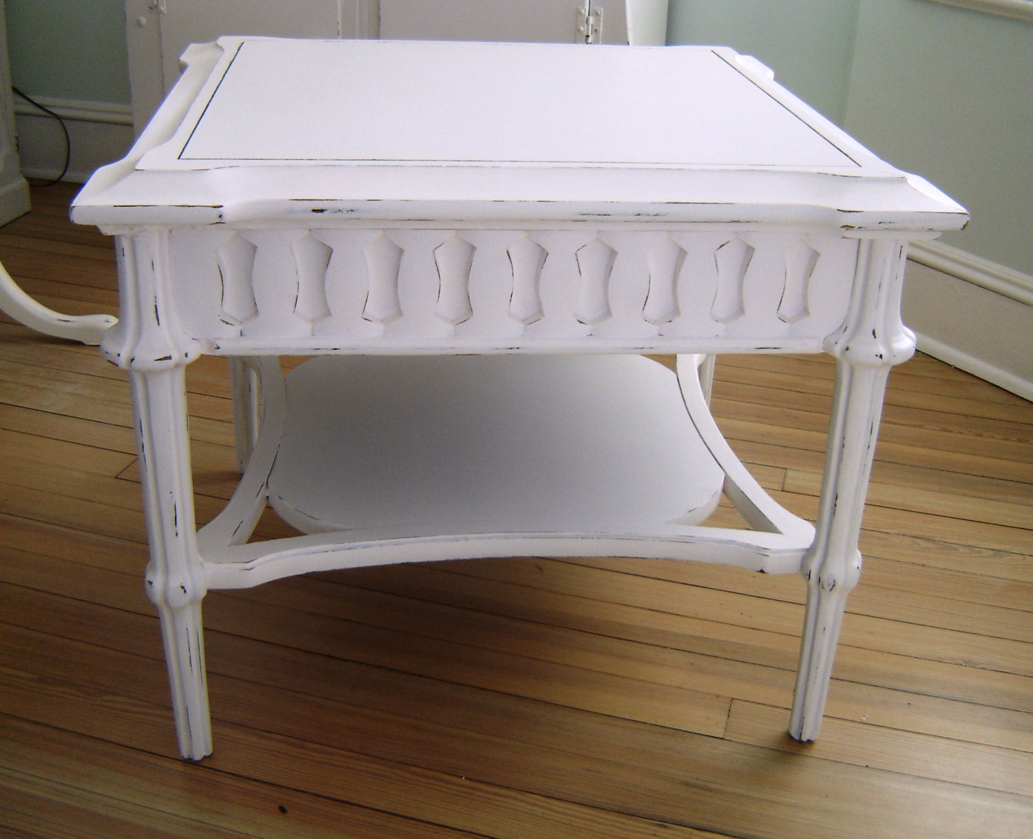 White Shabby Chic Furniture End Table