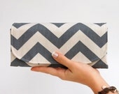 Deluxe Accordion Wallet - IN STOCK - Gray Chevron with Khaki - Smartphone Clutch - 12 Credit Card Slots