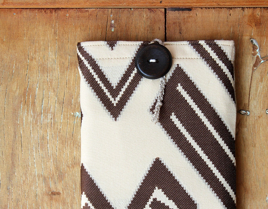 Tribal iPad mini case - iPad mini sleeve - Geometric - Beige and brown - OOAK