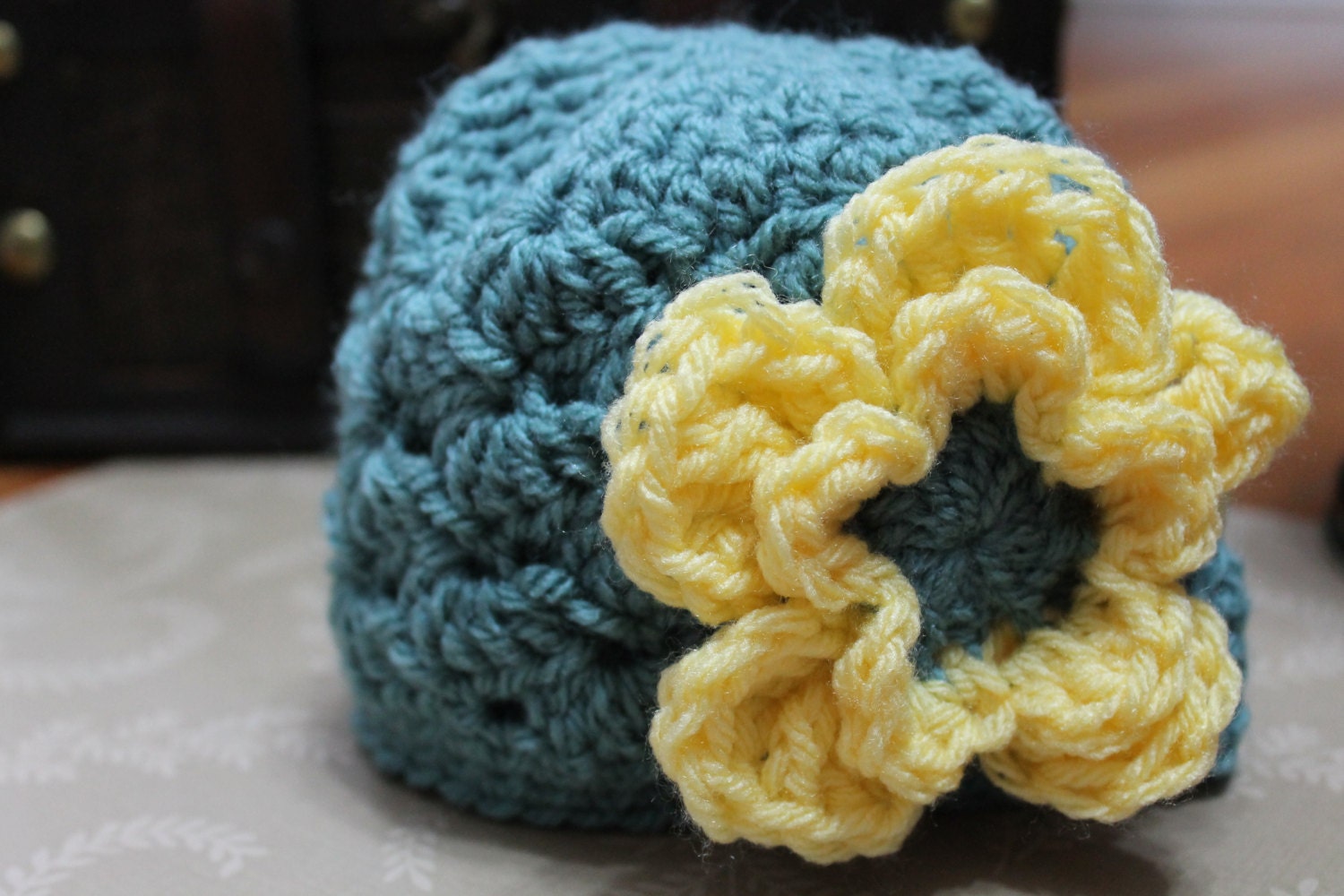 Crochet Penelope Cloche (Newborn, 3-6 month, & 6-12 month sizes)- Knit, hat, beanie, girl, baby, newborn, photo prop, flower