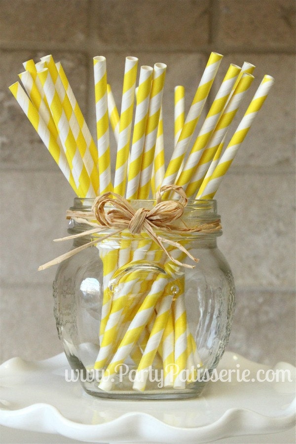 25 Yellow and White Striped Paper Party Straws