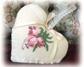 Linen Heart DOOR HANGER,  LINEN with Flower, Primitive Handmade CharlotteStyle Decorative Folk Art