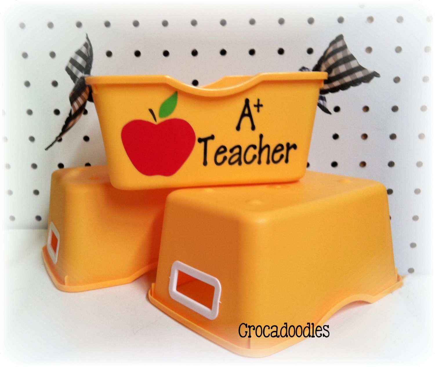 Small Teacher Bucket