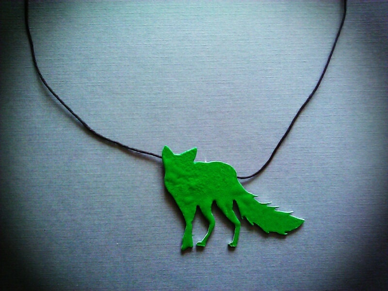 Wolf Spectrum Necklace Collection: Green