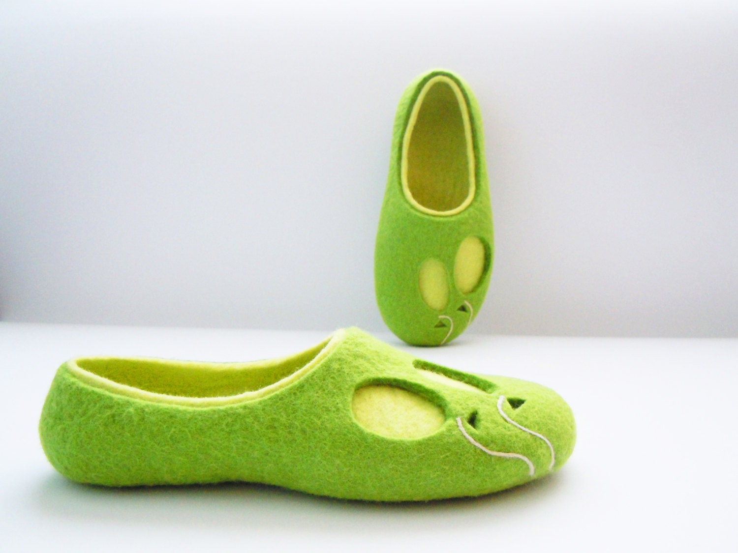 Felted summer colors adult size slippers BALLOONS
