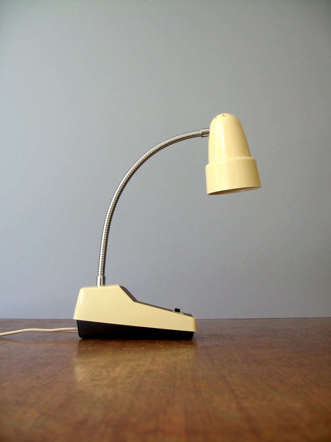 Vintage Mid Century Universal Gooseneck Lamp