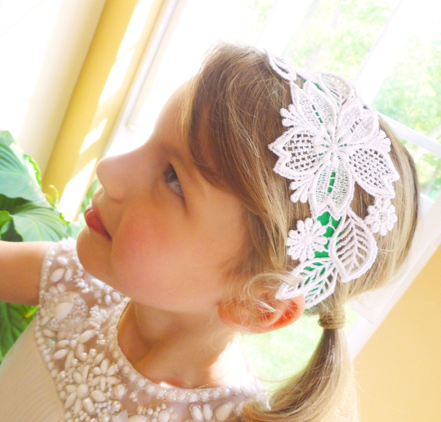 Flower Girl Headband, Lace headband for little girls, Wedding hair accessory, Womens headband, Lace headband for women, Ladies lace headband