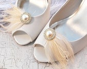 Gold Pearl shoe clips, feather bridal shoe clips, Champagne Shoe Clips, Shoe Jewelry, wedding shoe clips, bridesmaid gift - SUE