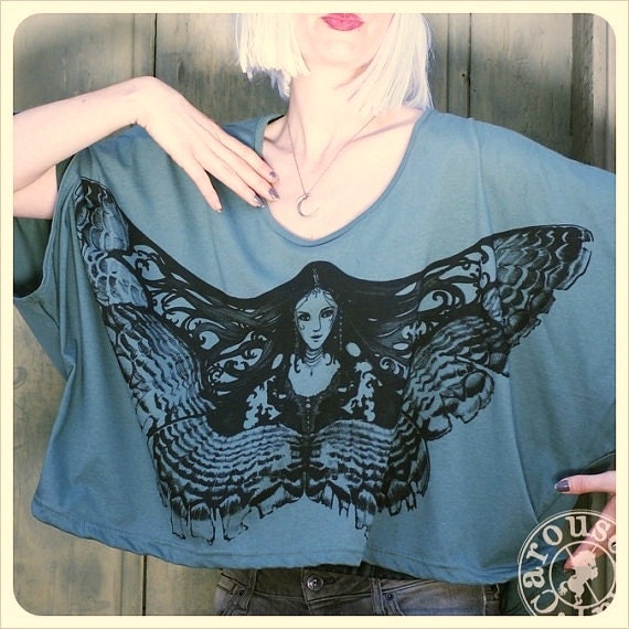Oversize tShirt - Moth - Green Drape Top - One Size -  Hunter Green
