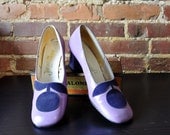 Lilac 60s Mod Heels / 1960s Vintage Shoes 7 / Square Toed Shoes / Pastel Leather Shoes / Pale Purple High Heels