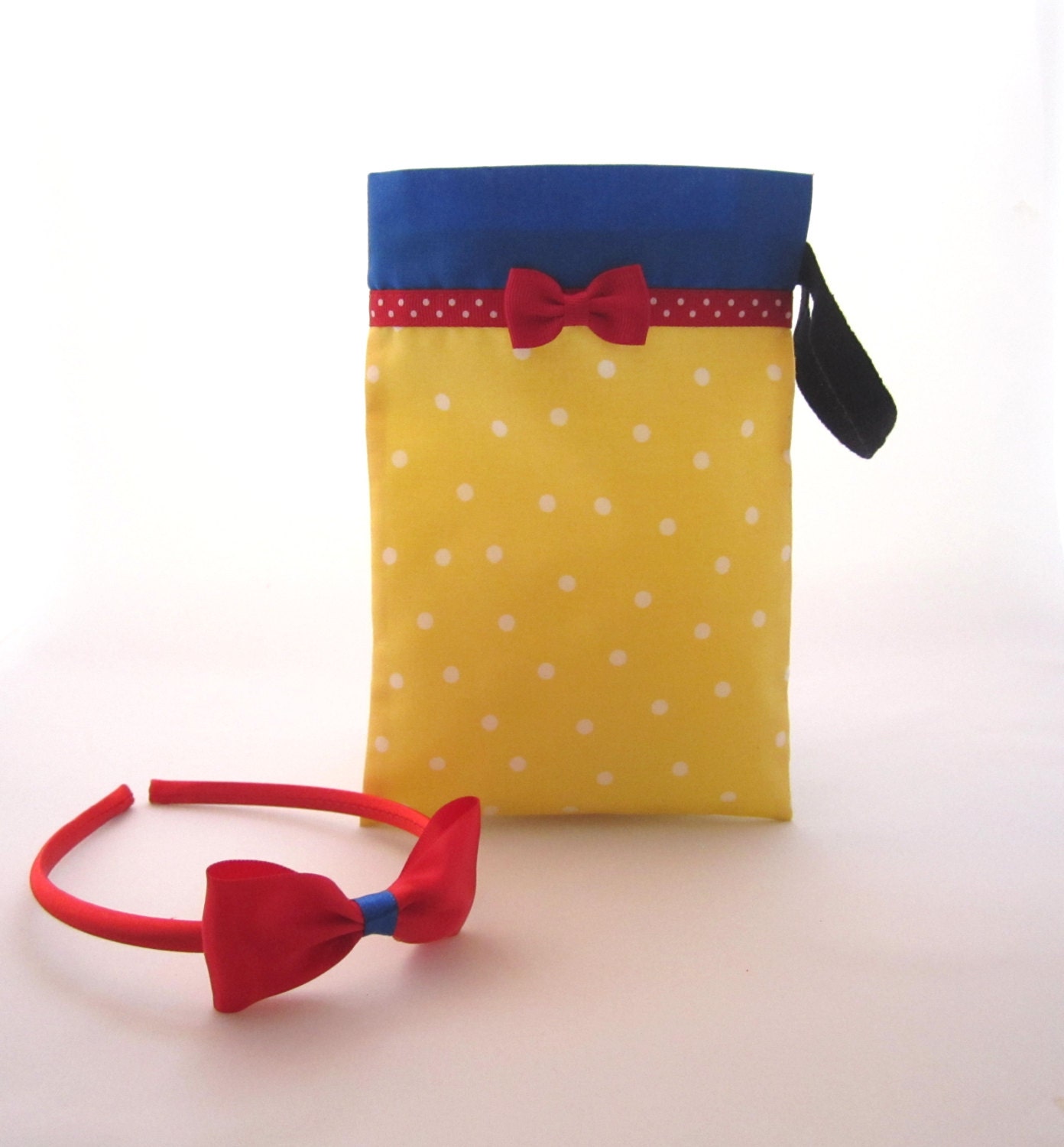 Snow White Party Favor Bags with Red Headband Favor