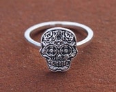 Sugar Skull ring, Calaveras line.