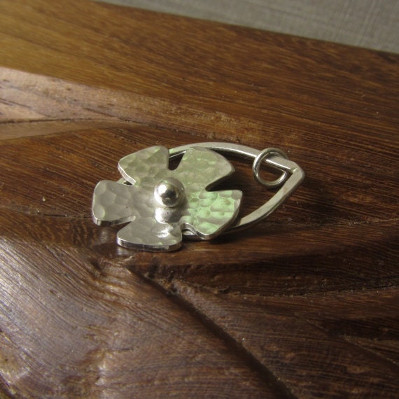 Small Sterling Silver Daisy and Leaf Hammered Toggle Clasp
