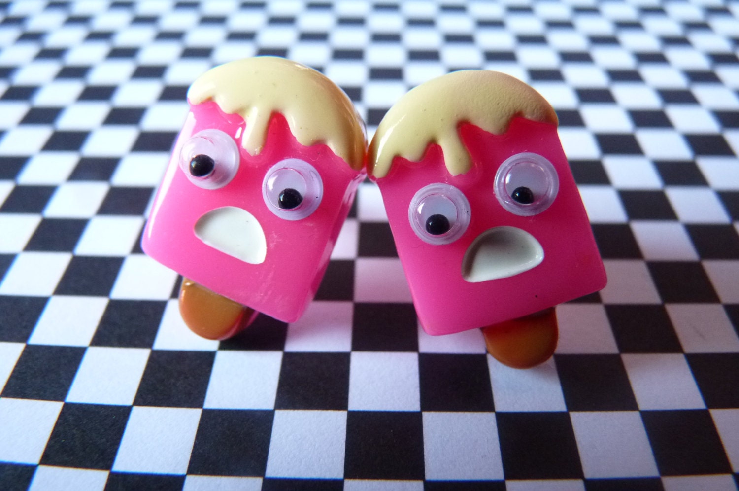 Cute Strawberry & Vanilla Ice Cream Kawaii Earrings - Moving Eyes - With Back Stoppers