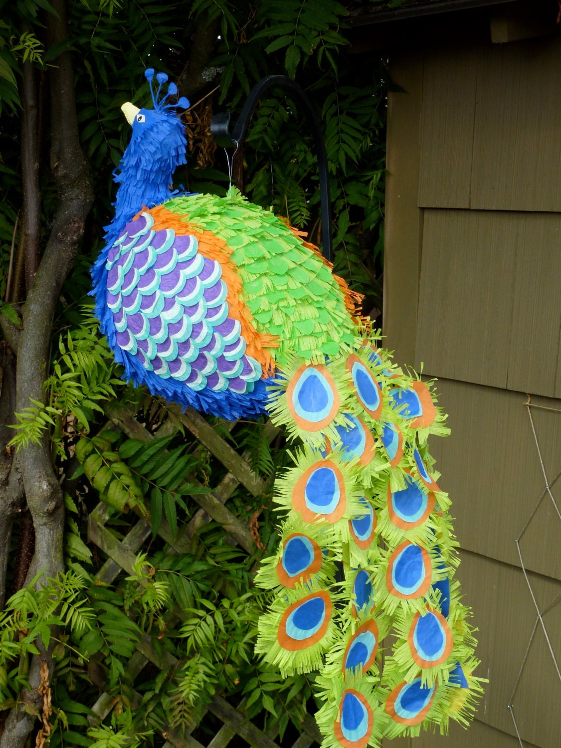 Piñata: Péacock de Résistance