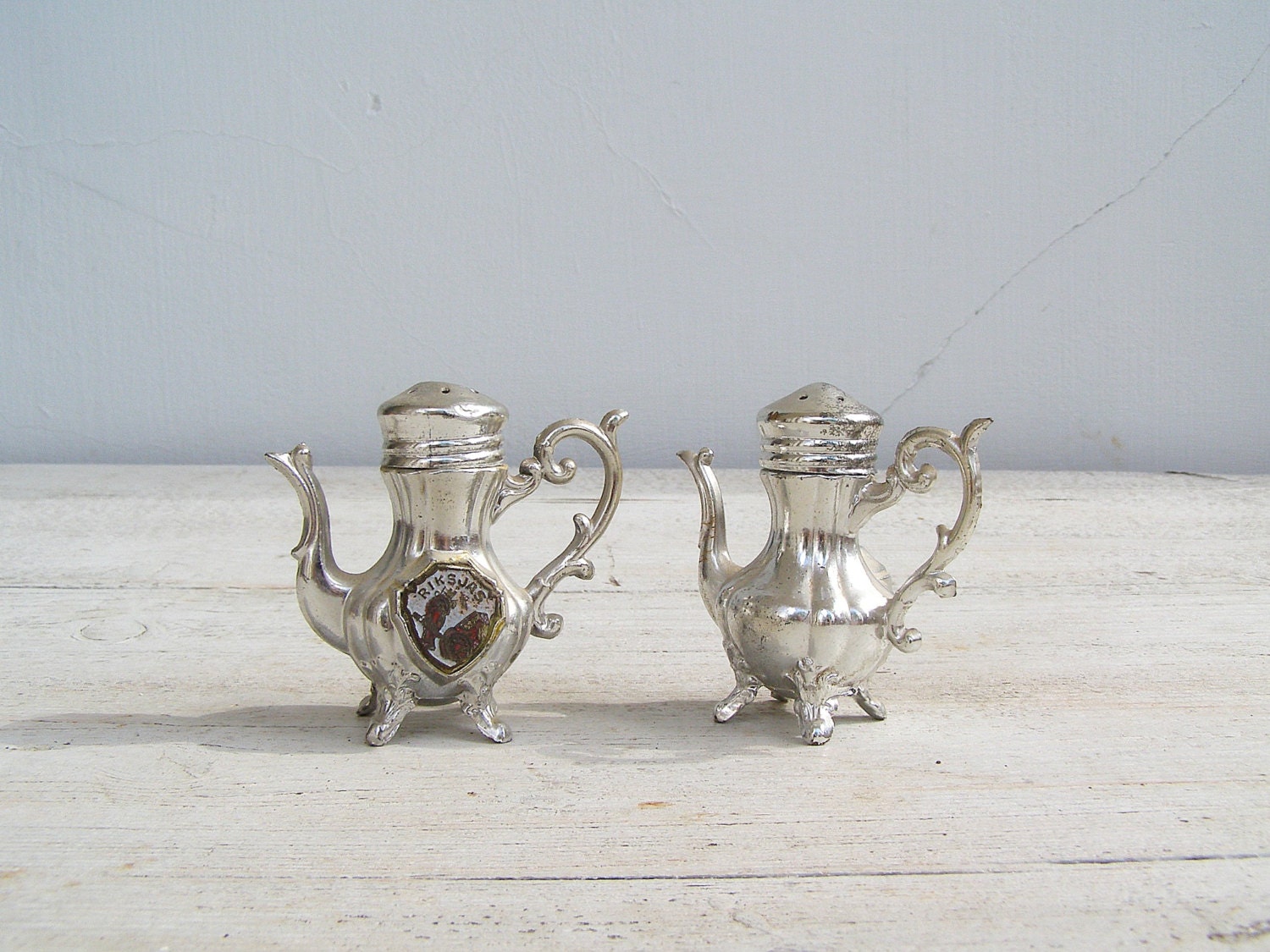 Mid century Salt and pepper shakers, Victorian Dinner Table, Silver plated shakers, Retro collectible kitchenware, Miniature Teapot