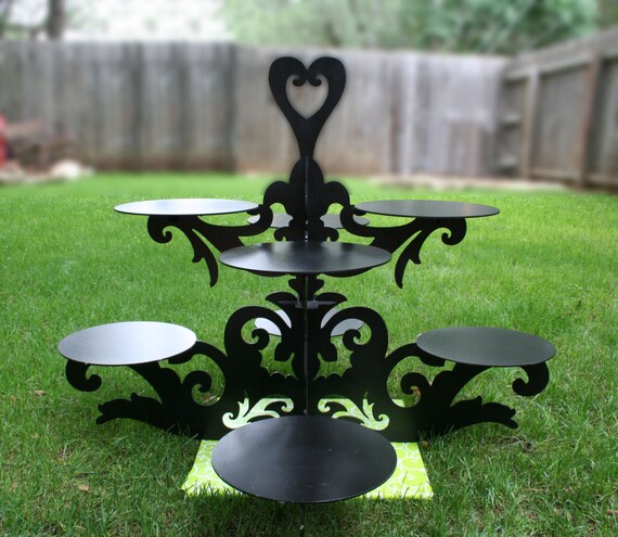 8Tier Chandelier Cake Stand with Heart by KendallONaMISSION