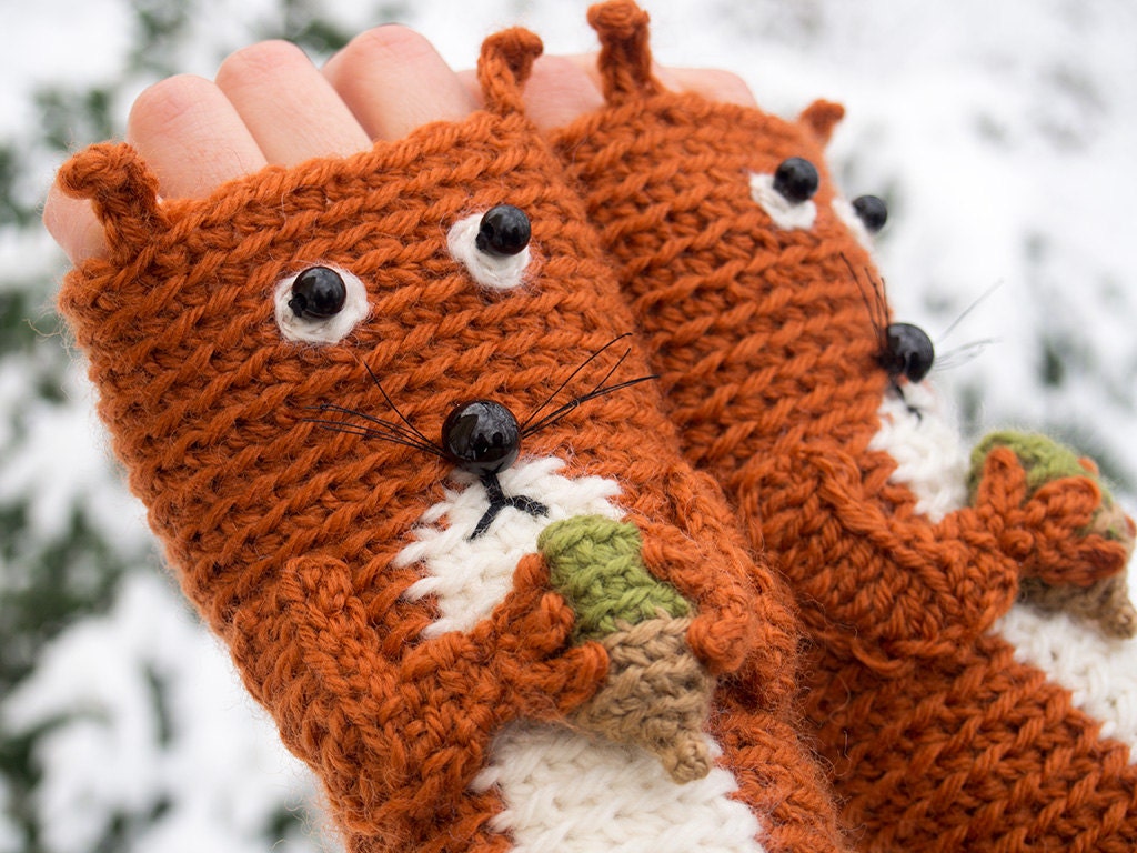 SQUIRREL FINGERLESS GLOVES (Rusty) - Free Shipping Worldwide