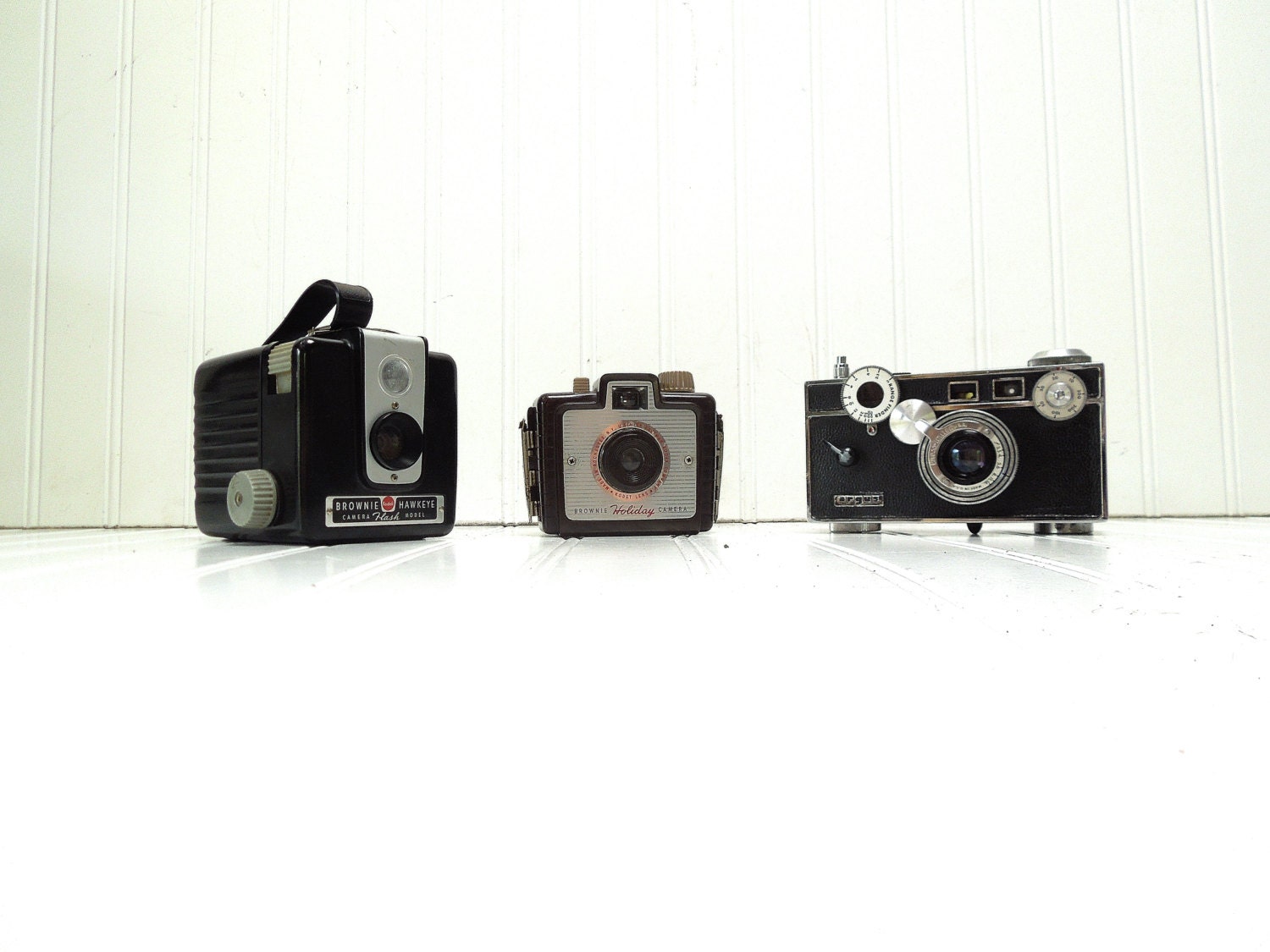 Vintage Camera Lot Kodak Brownie Hawkeye, Argus C3 Matchmatic, Kodak Brownie Holiday  Collection of Three Cameras