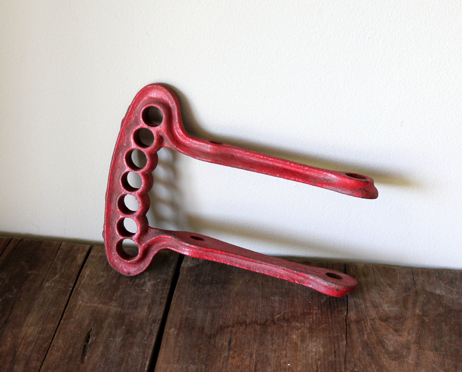 Industrial Home Decor Chic Style Red Metal Vintage Rustic Farm Farmhouse Primitive Clevis Accessory