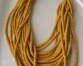 GERDA LYNGGAARD 1980s YELLOW Coconut Shell Horn Necklace (Mint Condition)