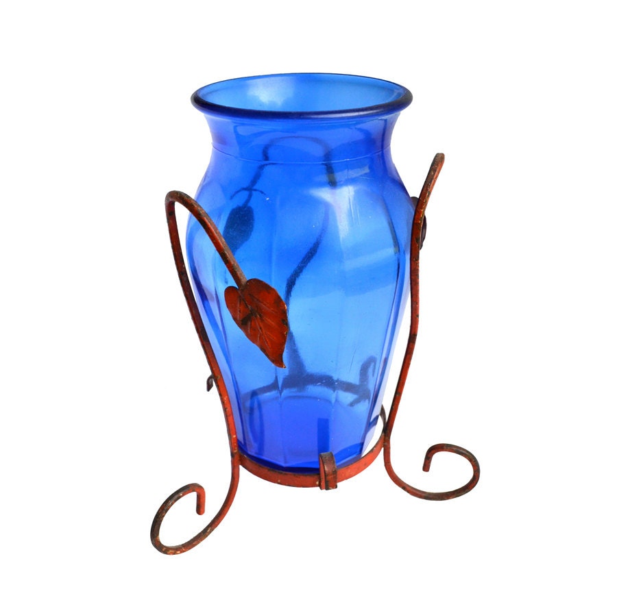shabby chic red metal vine industrial vase holder from Elizabeth Rosen