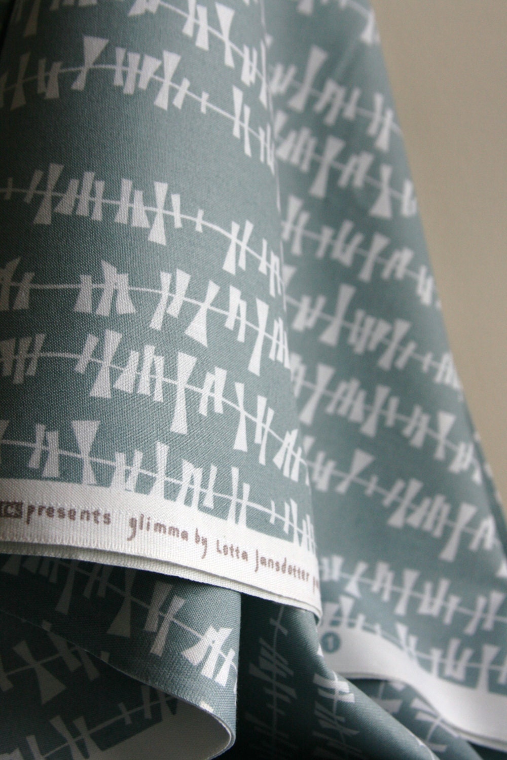 Little Kita in Fog from Glimma by Lotta Jansdotter - ONE FAT QUARTER Cut