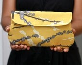 Clutch Purse - Sparrow in vintage yellow